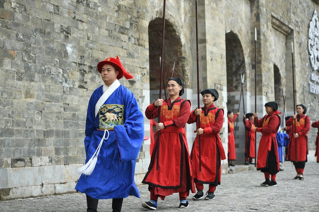 "Tống cựu nghinh tân" - Tái hiện các nghi lễ truyền thống trong cung đình - Ảnh 8.