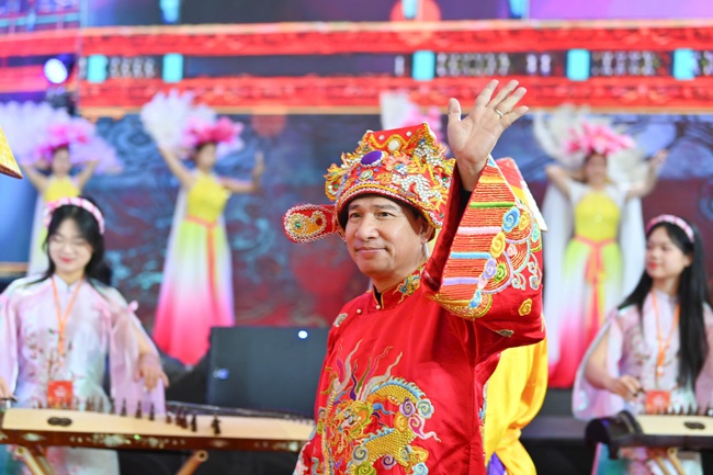 Dàn "Táo quân" cùng nhiều nghệ sĩ nổi tiếng sẽ tham gia Lễ bế mạc Hội chợ Mùa Xuân 2026 - Ảnh 3.