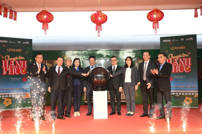 "Chuyến tàu hạnh phúc” – Hành trình lan tỏa giá trị nhân văn và quảng bá du lịch Việt Nam - Ảnh 2. "Chuyến tàu hạnh phúc” – Hành trình lan tỏa giá trị nhân văn và quảng bá du lịch Việt Nam - Ảnh 2.