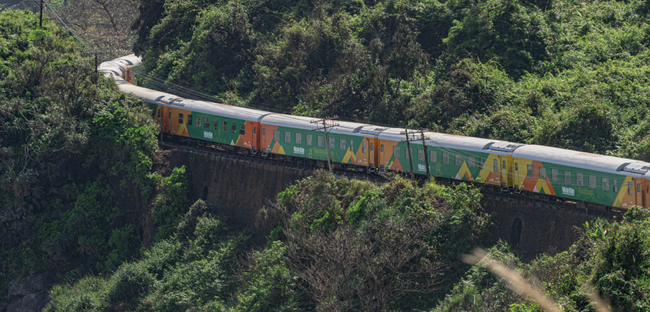 "Chuyến tàu hạnh phúc” – Hành trình lan tỏa giá trị nhân văn và quảng bá du lịch Việt Nam - Ảnh 4. "Chuyến tàu hạnh phúc” – Hành trình lan tỏa giá trị nhân văn và quảng bá du lịch Việt Nam - Ảnh 4.