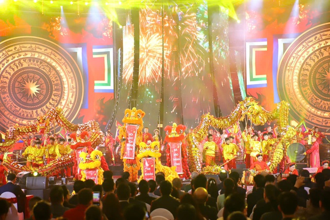 Thủ tướng dự Lễ khai mạc Hội chợ Mùa Xuân lần thứ nhất năm 2026 - Ảnh 9. Thủ tướng dự Lễ khai mạc Hội chợ Mùa Xuân lần thứ nhất năm 2026 - Ảnh 9.