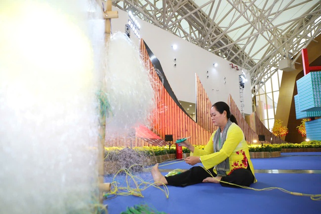 Thủ tướng dự Lễ khai mạc Hội chợ Mùa Xuân lần thứ nhất năm 2026 - Ảnh 12. Thủ tướng dự Lễ khai mạc Hội chợ Mùa Xuân lần thứ nhất năm 2026 - Ảnh 12.