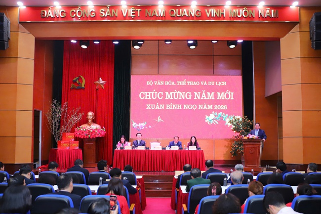 Thủ tướng nêu 5 điểm sáng và giao 9 nhiệm vụ trọng tâm cho ngành Văn hóa, Thể thao và Du lịch - Ảnh 4.