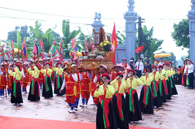 Phú , Độc đáo Lễ hội rước ông Khiu, bà Khiu ở Hy Cương  - Ảnh 5.