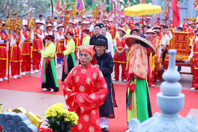 Phú , Độc đáo Lễ hội rước ông Khiu, bà Khiu ở Hy Cương  - Ảnh 6.