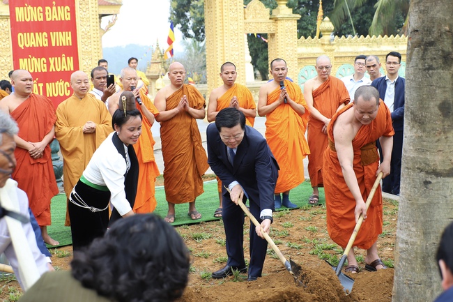 Ảnh: Đặc sắc Ngày hội “Sắc Xuân trên mọi miền Tổ quốc” - Ảnh 12. Ảnh: Đặc sắc Ngày hội “Sắc Xuân trên mọi miền Tổ quốc” - Ảnh 12.