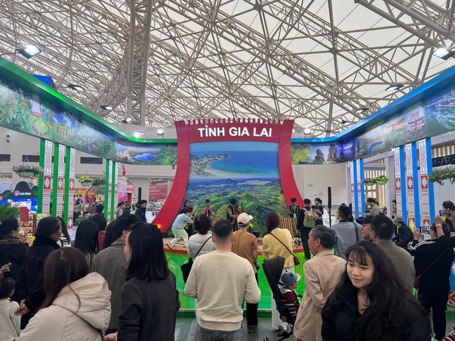 Nhiều chương trình nghệ thuật, trải nghiệm đặc sắc diễn ra đặc sắc tại Hội chợ Mùa Xuân 2026 - Ảnh 7.