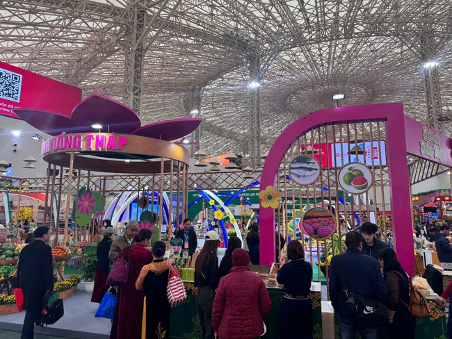 Nhiều chương trình nghệ thuật, trải nghiệm đặc sắc diễn ra đặc sắc tại Hội chợ Mùa Xuân 2026 - Ảnh 8.