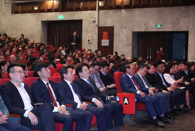 Chương trình nghệ thuật "Đường lên phía trước" chào mừng Ngày thành lập Đảng Cộng sản Việt Nam - Ảnh 1.