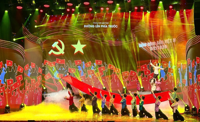 Chương trình nghệ thuật "Đường lên phía trước" chào mừng Ngày thành lập Đảng Cộng sản Việt Nam - Ảnh 2.