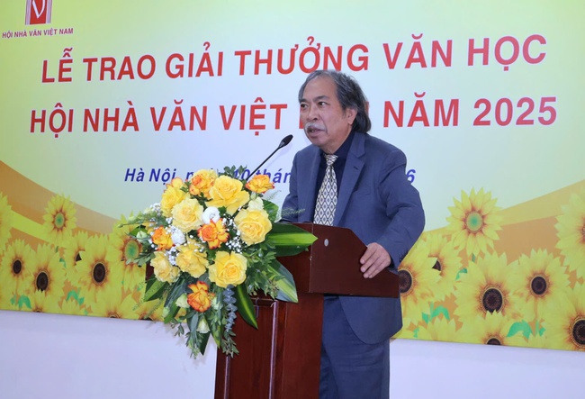 Vinh danh các tác giả, tác phẩm tiêu biểu tại Giải thưởng văn học Hội Nhà văn Việt Nam năm 2025  - Ảnh 1.