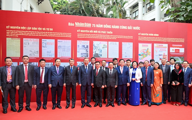 Tổng Bí thư Tô Lâm thăm và làm việc với Báo Nhân Dân nhân dịp kỷ niệm 75 năm Ngày Báo Nhân Dân ra số đầu - Ảnh 6.