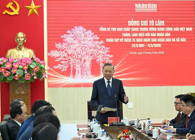 Tổng Bí thư Tô Lâm thăm và làm việc với Báo Nhân Dân nhân dịp kỷ niệm 75 năm Ngày Báo Nhân Dân ra số đầu - Ảnh 3.