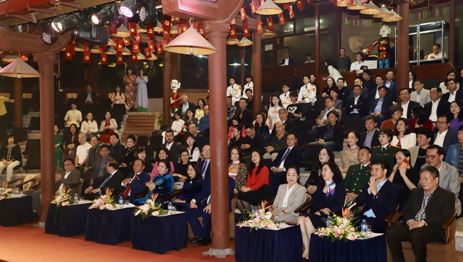 Ảnh: Chương trình nghệ thuật đặc sắc tại Lễ kỷ niệm 70 năm ngày thành lập Nhà hát Múa rối Việt Nam  - Ảnh 1.