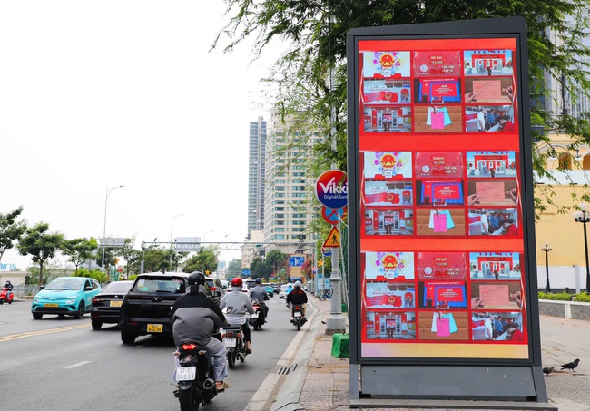 TP.HCM bừng sắc cờ hoa trước Ngày hội non sông - Ảnh 4.