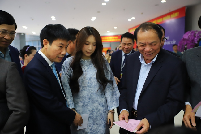 [Ảnh] Không khí bầu cử tại khu vực bỏ phiếu số 7, phường Xuân Đỉnh, thành phố Hà Nội - Ảnh 7.