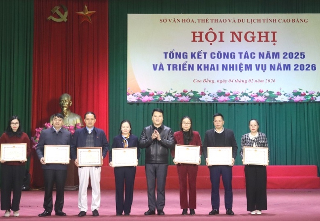 Ngành VHTTDL Cao Bằng đẩy mạnh các phong trào thi đua yêu nước - Ảnh 1.