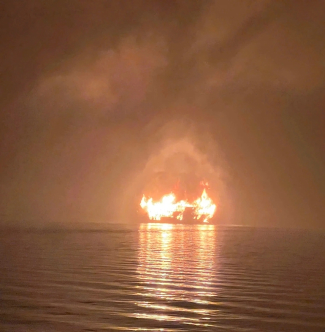 Kiểm tra, rà soát điều kiện an toàn, kỹ thuật của toàn bộ đội tàu du lịch trên Vịnh Hạ Long - Ảnh 1. Kiểm tra, rà soát điều kiện an toàn, kỹ thuật của toàn bộ đội tàu du lịch trên Vịnh Hạ Long - Ảnh 1.