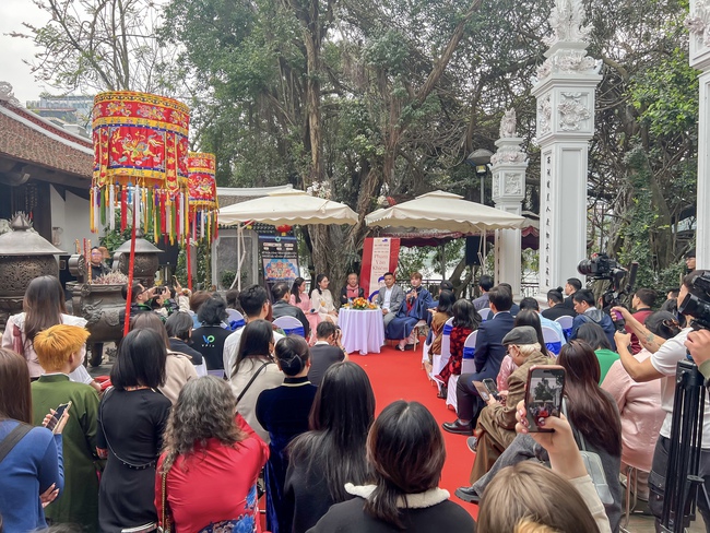 Người trẻ khởi xướng dự án số hóa và quảng bá Tín ngưỡng thờ Mẫu Tam phủ - Ảnh 4.