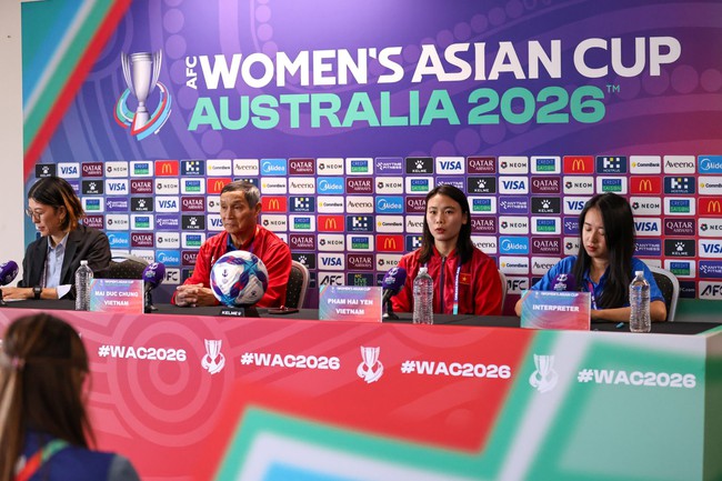 HLV Mai Đức Chung: Tuyển nữ Việt Nam nỗ lực thích nghi điều kiện thi đấu để hướng tới kết quả tốt trước Đài Bắc Trung Hoa - Ảnh 1.