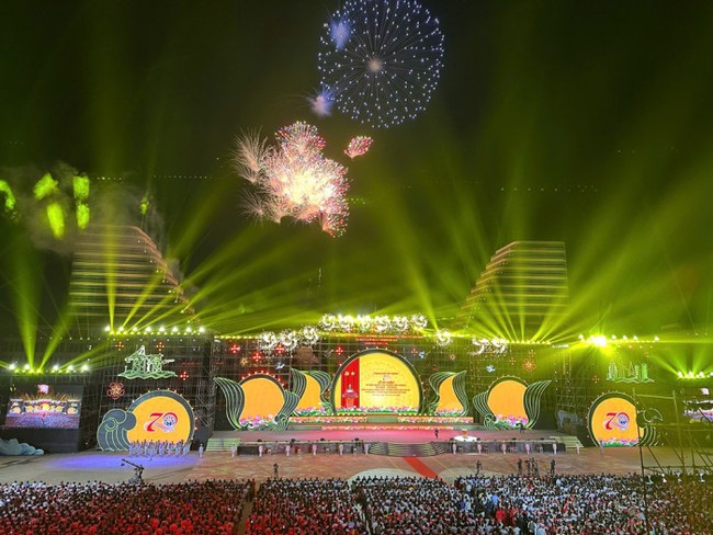 Hải Phòng: Lễ hội Hoa Phượng Đỏ - Hải Phòng 2026 tổ chức với quy mô cấp thành phố, gồm nhiều hoạt động văn hóa, nghệ thuật và quảng bá du lịch - Ảnh 1.