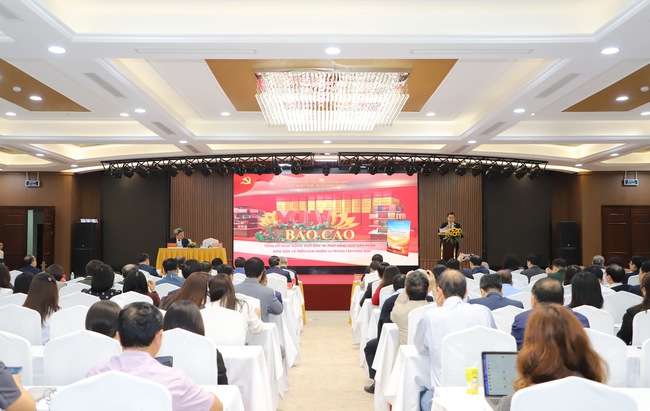 Tiếp tục phát triển ngành Xuất bản, In và Phát hành,  đóng góp tích cực vào sự nghiệp phát triển văn hóa, con người và tri thức của đất nước - Ảnh 1.