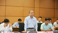 Bộ trưởng Nguyễn Ngọc Thiện tham gia phiên thảo luận tại tổ về báo cáo kinh tế, xã hội