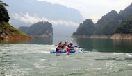 Sôi động Hội đua thuyền Kayak trên hồ thủy điện Tuyên Quang
