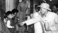 Hồ Chí Minh - Người yêu thương tất cả, chỉ quên mình