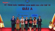Bộ trưởng Bộ VHTTDL dự Lễ trao giải thưởng Sách Quốc gia lần thứ tư