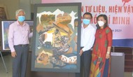 Trao tặng 39 tư liệu, hiện vật cho Bảo tàng Hồ Chí Minh Thừa Thiên Huế