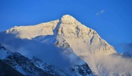 Đỉnh Everest sẽ đón đoàn leo núi đầu tiên sau một năm đóng cửa vì đại dịch Covid-19