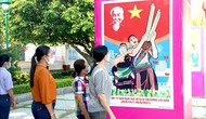 Triển lãm tranh cổ động về cuộc đời và sự nghiệp của Chủ tịch Hồ Chí Minh