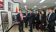 Bộ trưởng Nguyễn Văn Hùng thăm và làm việc tại Văn phòng đại diện xúc tiến Du lịch Việt Nam ở Hàn Quốc