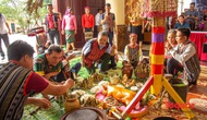 Trình diễn lễ hội mừng cơm mới của đồng bào dân tộc Bru-Vân Kiều