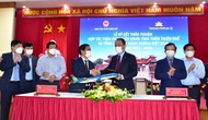 Thừa Thiên Huế và Vietnam Airlines ký kết hợp tác toàn diện, tăng cường quảng bá điểm đến du lịch