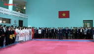 Thủ tướng thăm và động viên Đoàn thể thao Việt Nam, kiểm tra công tác chuẩn bị SEA Games 31