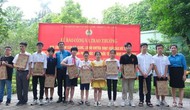 Công đoàn Bộ VHTTDL tổ chức lễ báo công dâng Bác và trao thưởng cho học sinh