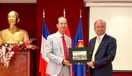 Phối hợp tìm kiếm, đưa về Việt Nam hiện vật quý Triều Nguyễn đang được giữ tại Pháp
