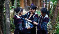 Giữ gìn và hướng nghiệp nghề truyền thống cho phụ nữ dân tộc H'mông