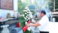 Bộ trưởng Nguyễn Văn Hùng dâng hương tại Khu Di tích Ngã ba Đồng Lộc, thăm di tích quốc gia đặc biệt Khu lưu niệm Đại Thi hào Nguyễn Du