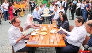 Thủ tướng Việt Nam và Thủ tướng Malaysia cùng thăm Phố Sách, thưởng thức cà phê 