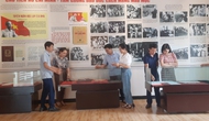 Bắc Giang trưng bày sách, báo, tư liệu, hiện vật về Bác Hồ