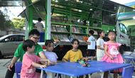 Xe thư viện số lưu động lan tỏa văn hóa đọc đến mọi người dân