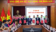  Bộ VHTTDL công bố và trao các quyết định về công tác cán bộ