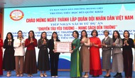 Gạch nối ba thế hệ trên “Chuyến tàu yêu thương - Mang sách đến trường