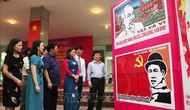 Tổ chức triển lãm tranh cổ động tấm lớn tuyên truyền kỷ niệm 135 năm Ngày sinh Chủ tịch Hồ Chí Minh