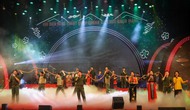 Tổ chức Hội diễn nghệ thuật quần chúng Ca khúc cách mạng