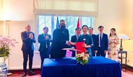 Bảo tàng Chiến thắng Điện Biên Phủ ký thoả thuận hợp tác với Bảo tàng Ký ức Chiến tranh Caen
