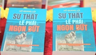 Ra mắt cuốn sách 
